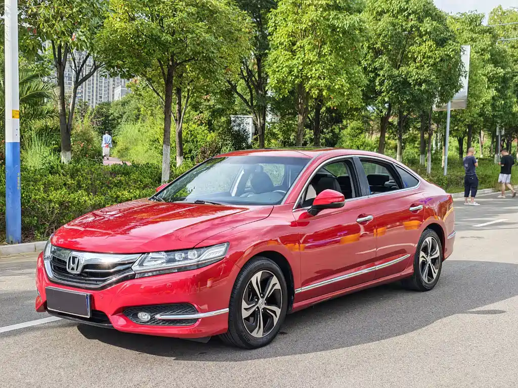 Honda Spirior 2016 — фото 1