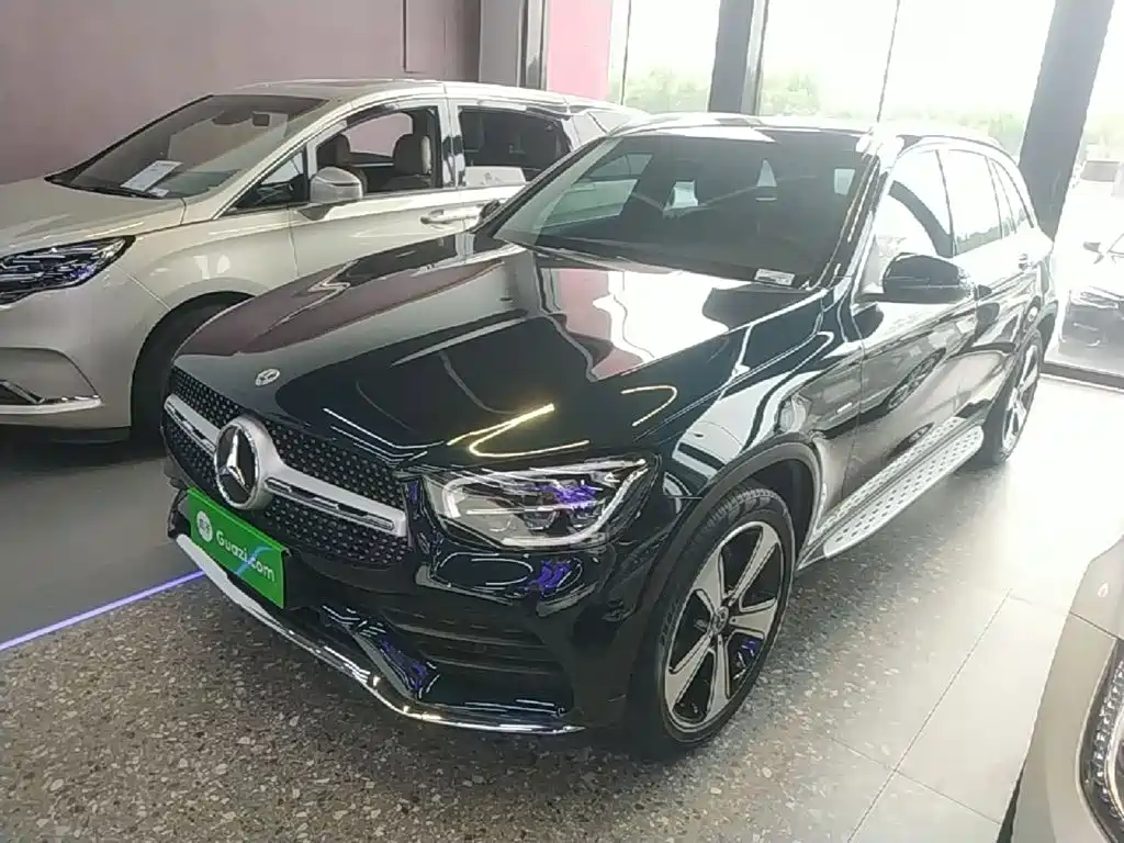 Mercedes-Benz GLC 2023