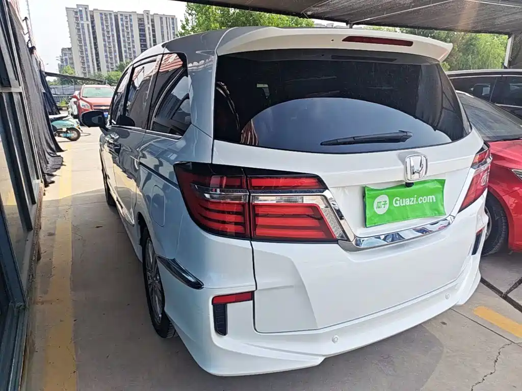 Honda Elysion 2018