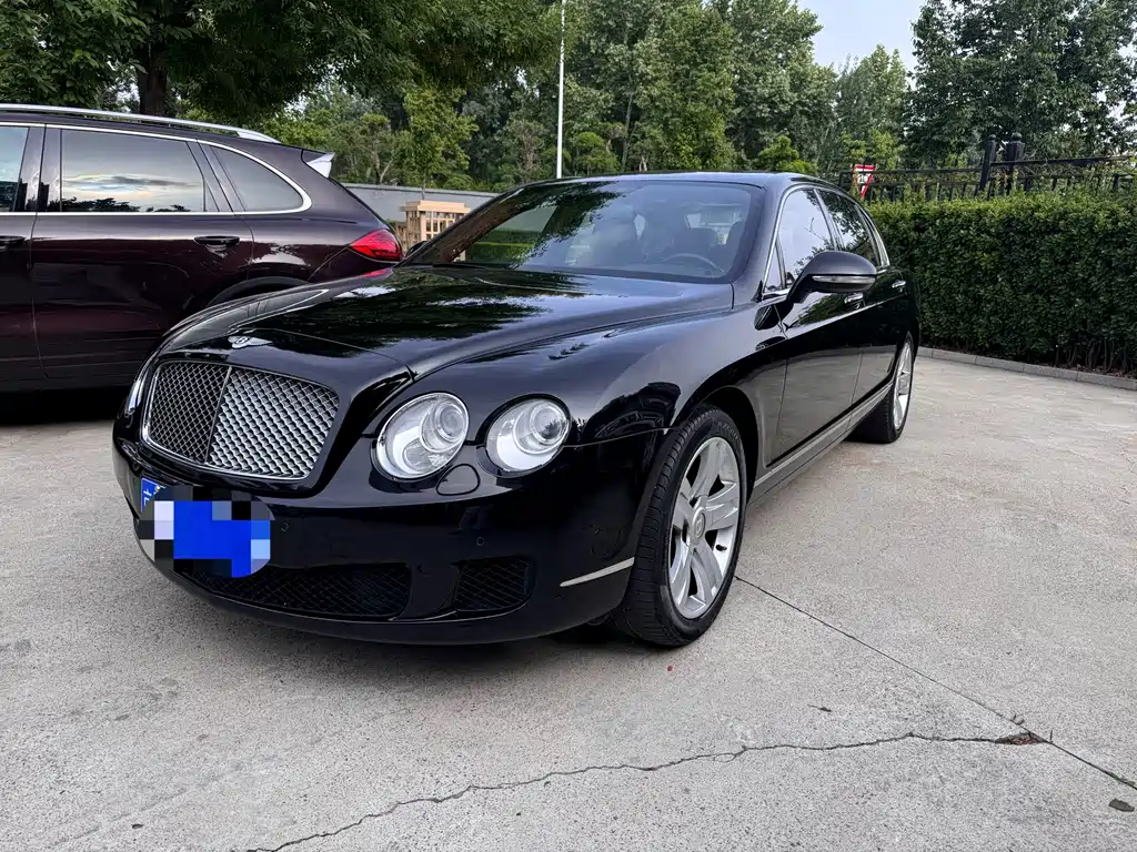 Bentley Flying Spur 2010 — фото 2
