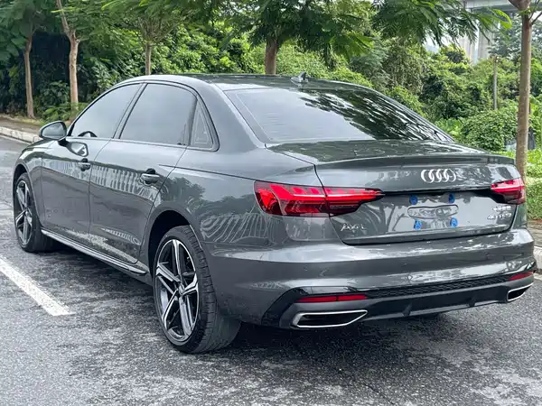 Audi A4L 2025