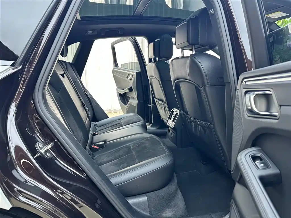 Porsche Macan 2019 — фото 12
