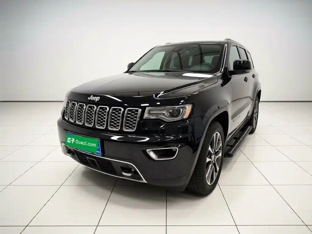 Jeep Grand Cherokee 2019 — фото 1