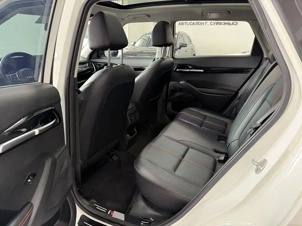 Kia KX3 2022 — фото 9