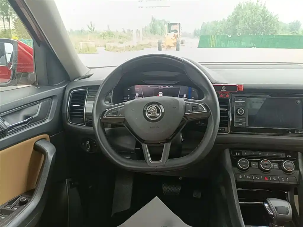 Skoda Kodiaq GT 2021 — фото 11