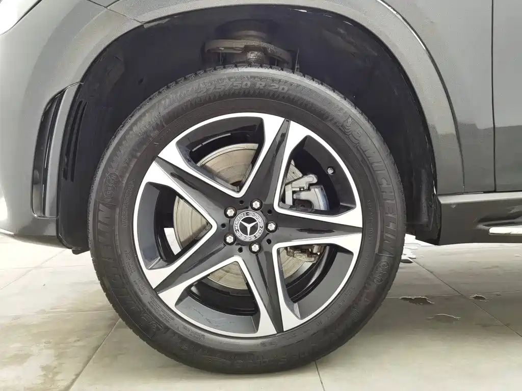 Mercedes-Benz GLE New Energy 2021 — фото 17