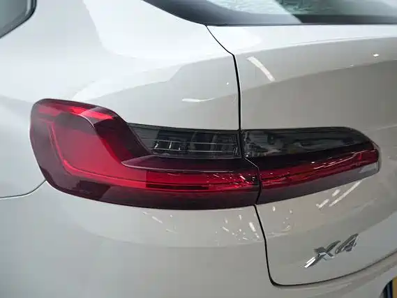BMW X4 2020 — фото 11