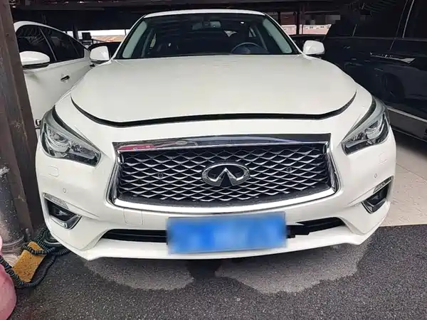 Infiniti Q50L 2018