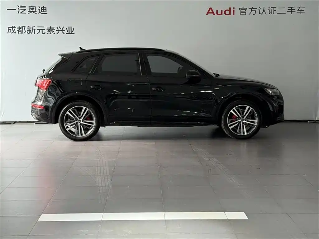 Audi Q5L 2023 — фото 3