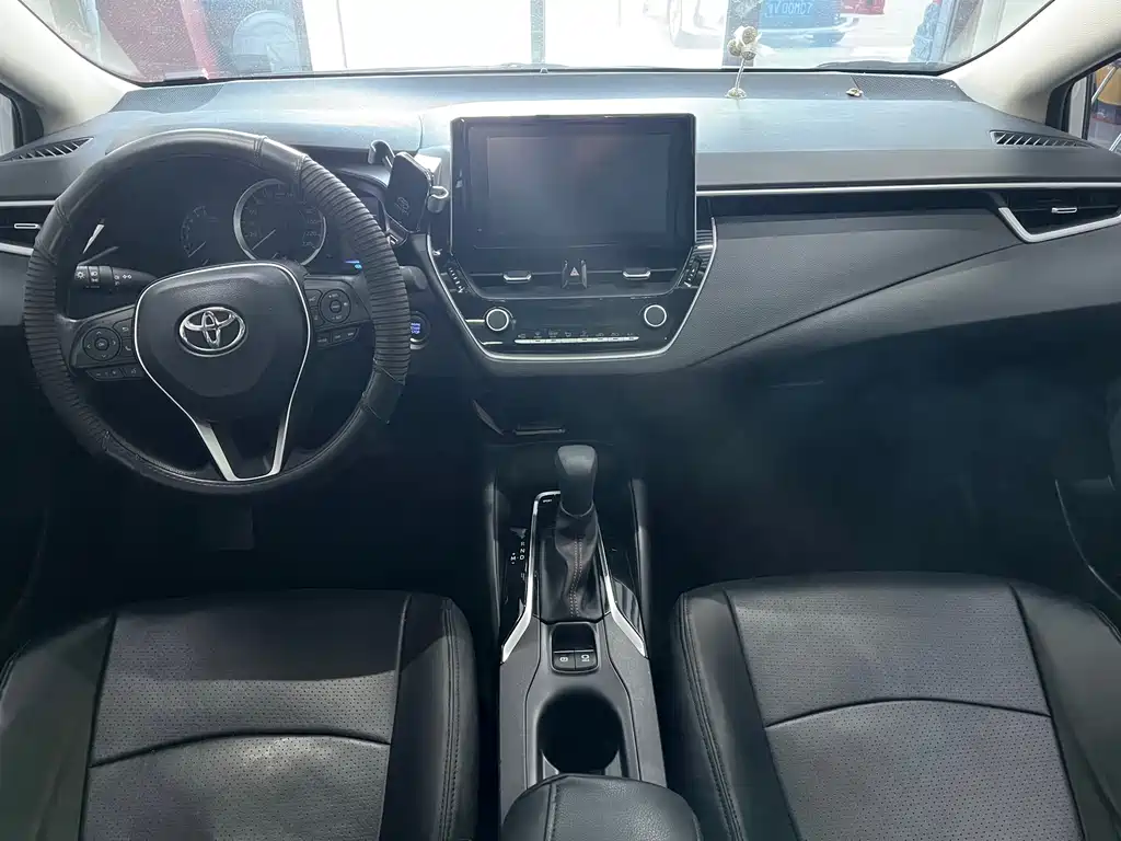 Toyota Corolla 2022 — фото 9