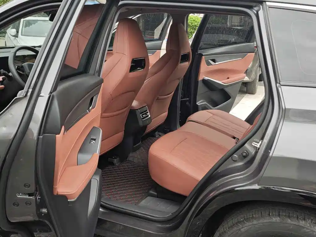 Changan CS75PLUS 2024 — фото 8