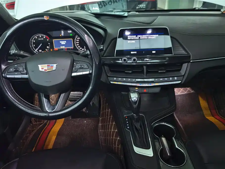 Cadillac CT4 2021 — фото 12