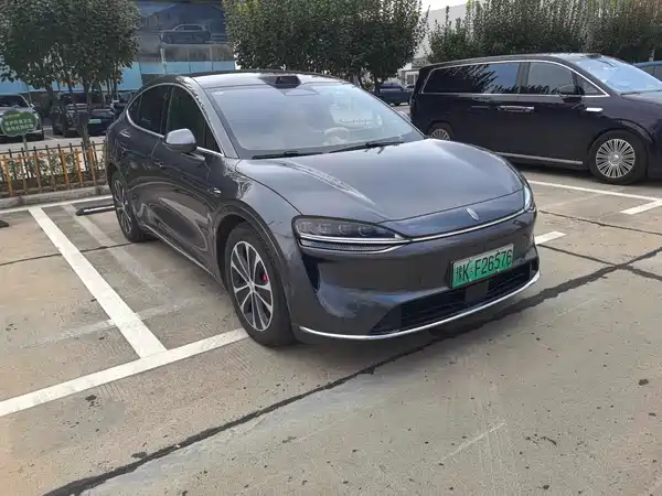 Luxeed R7 2025