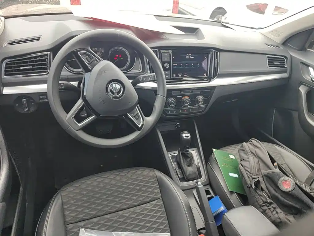 Skoda Kamiq 2019 — фото 10