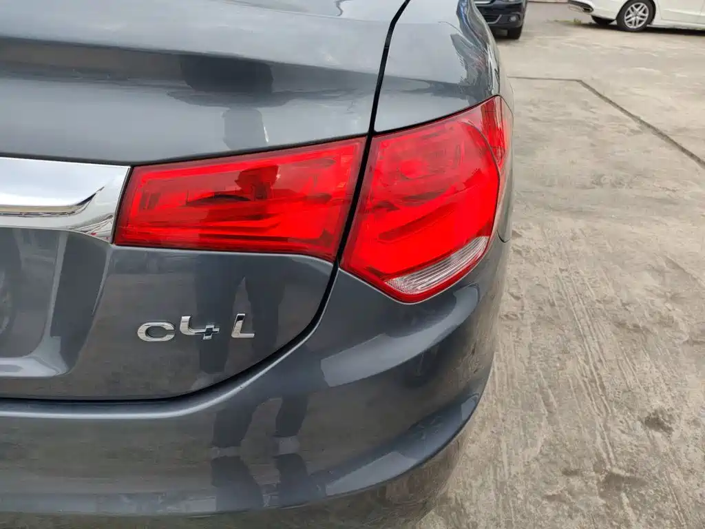 Citroën C4L 2015 — фото 24