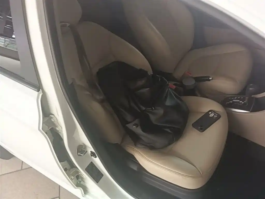 Hyundai Verna 2016 — фото 25