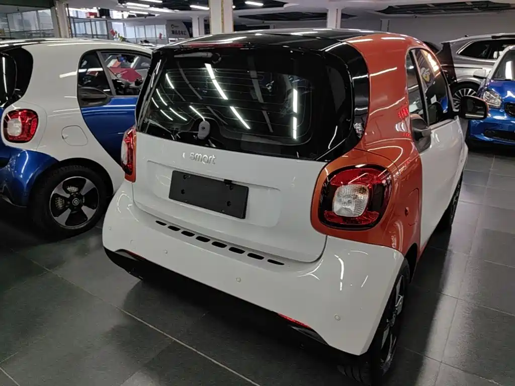 smart fortwo 2018 — фото 7