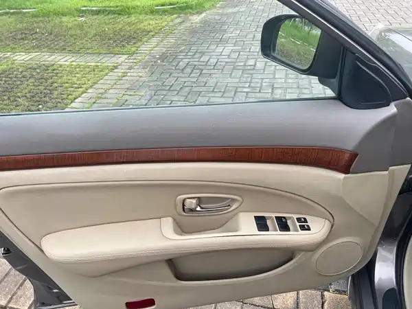 Nissan Sylphy 2012