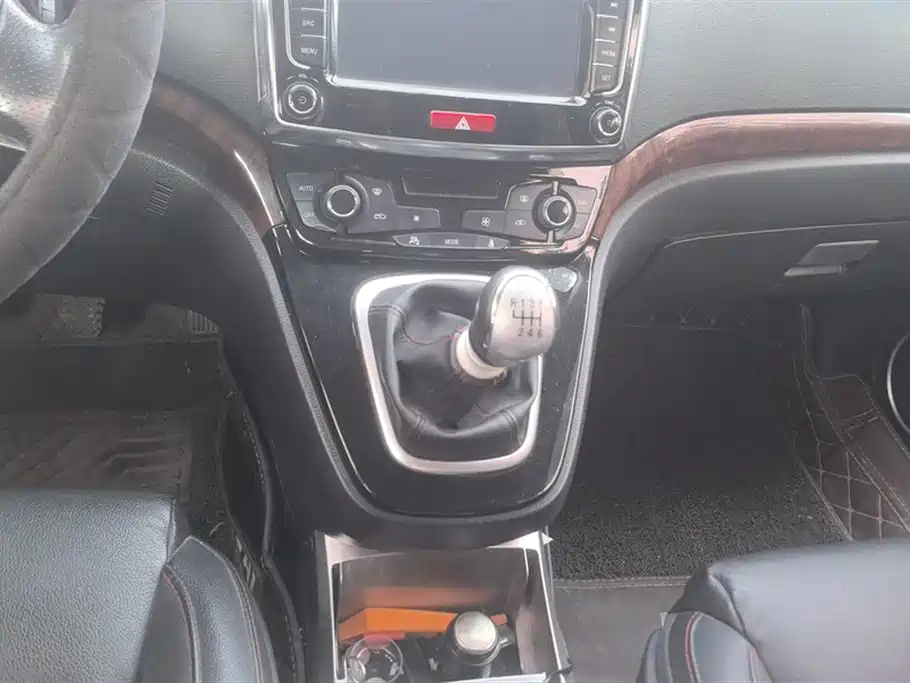 Haval H6 2015 — фото 16