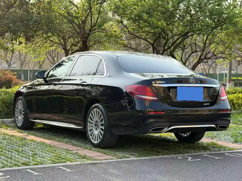 Mercedes-Benz E-Class 2018