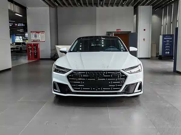 Audi A7L 2022
