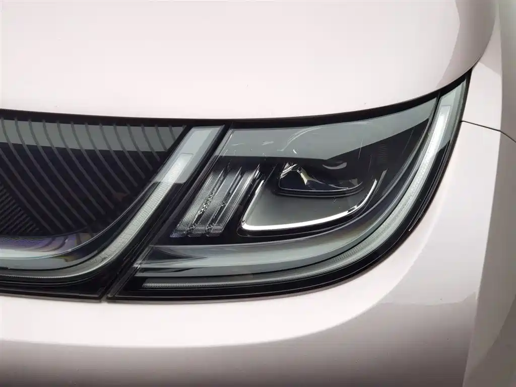 BYD Dolphin 2023