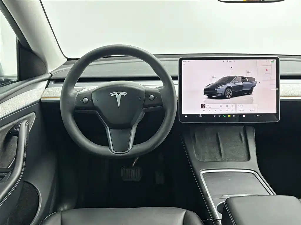 Tesla Model Y 2024 — фото 21