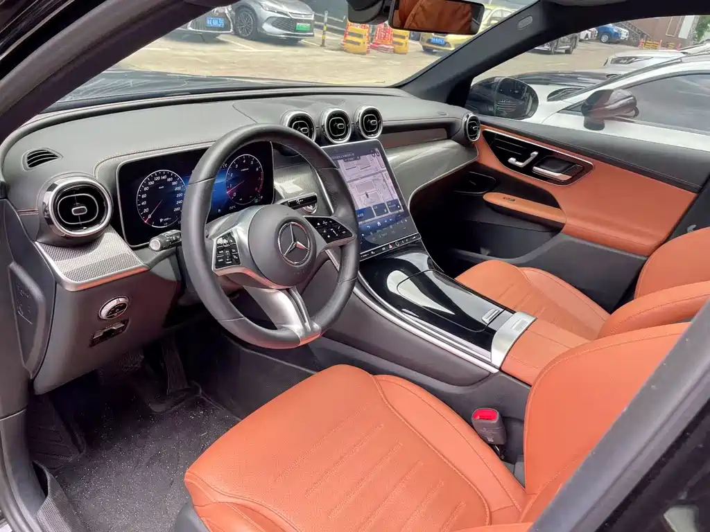 Mercedes-Benz GLC 2023 — фото 16