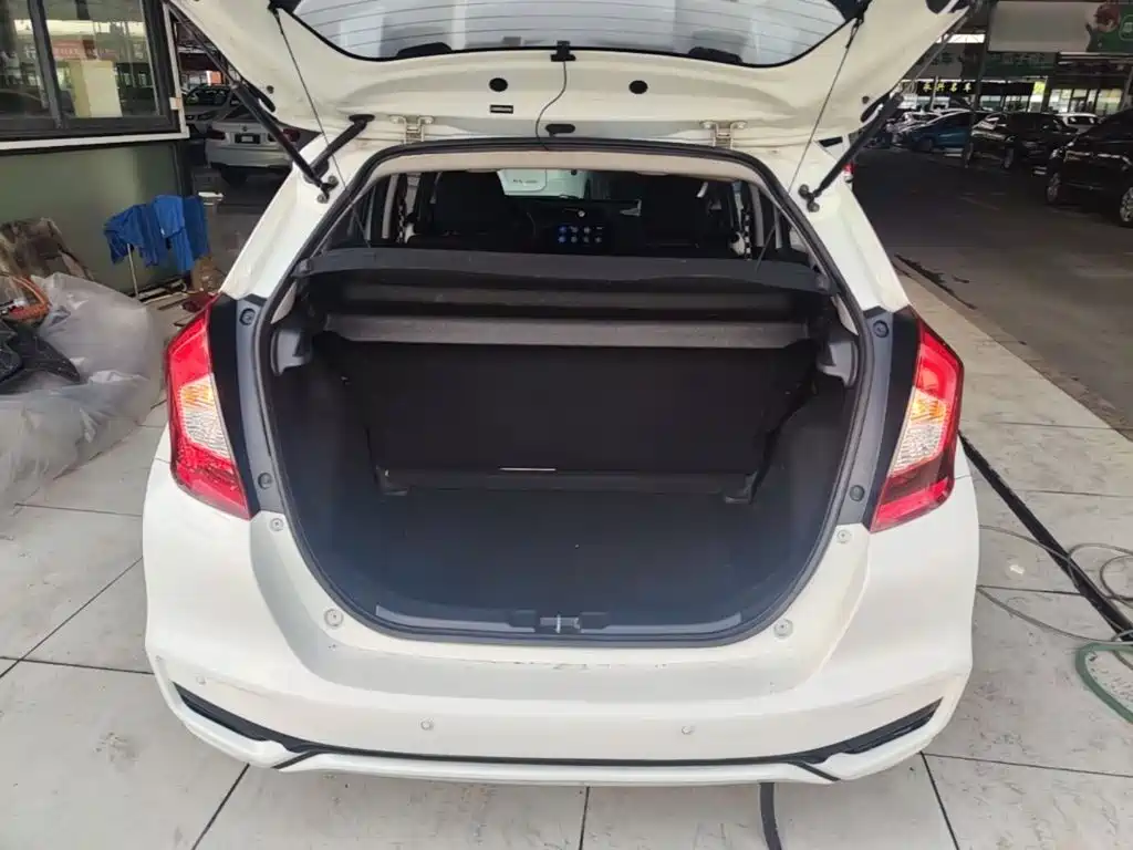 Honda Fit 2018 — фото 12