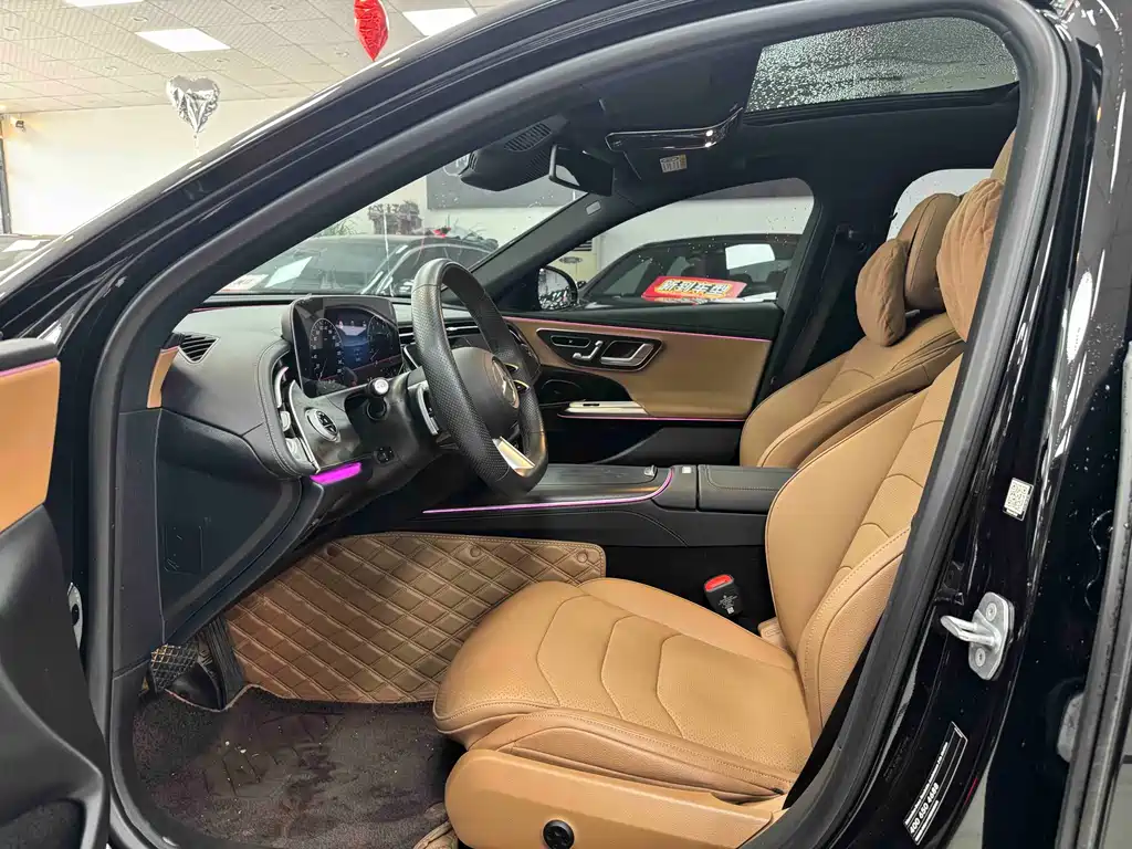 Mercedes-Benz E-Class 2024