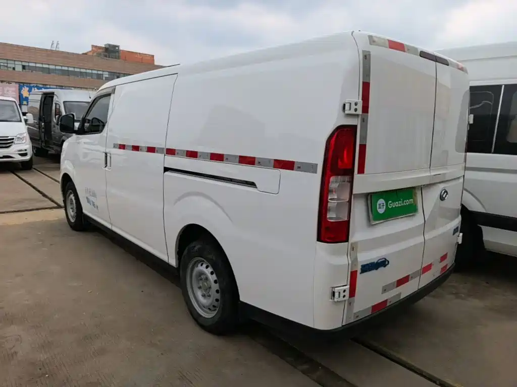 Ruichi 瑞驰新能源EC75 2025款 智行版 先锋型Ⅰ 50.38kWh 2025