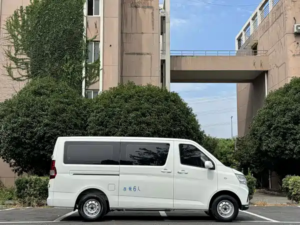 Changan Ruixing EM80 2024
