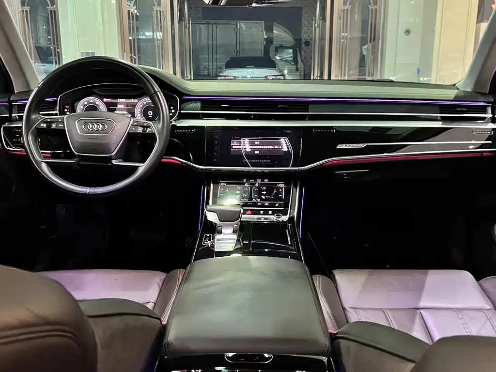 Audi A8 2020 — фото 20