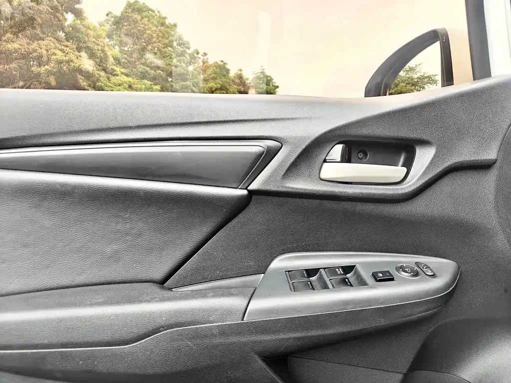Honda Fit 2014 — фото 11