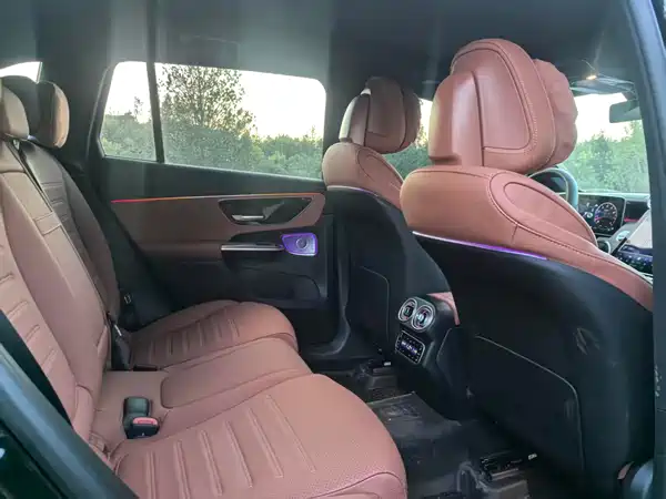Mercedes-Benz GLC 2025