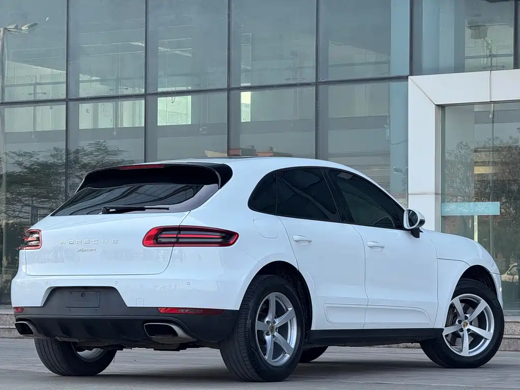 Porsche Macan 2015 — фото 4