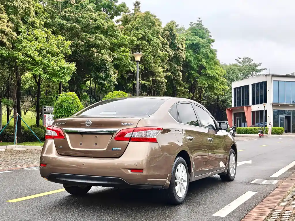 Nissan Sylphy 2013