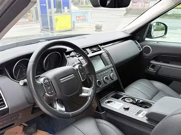 Land Rover Discovery 2017