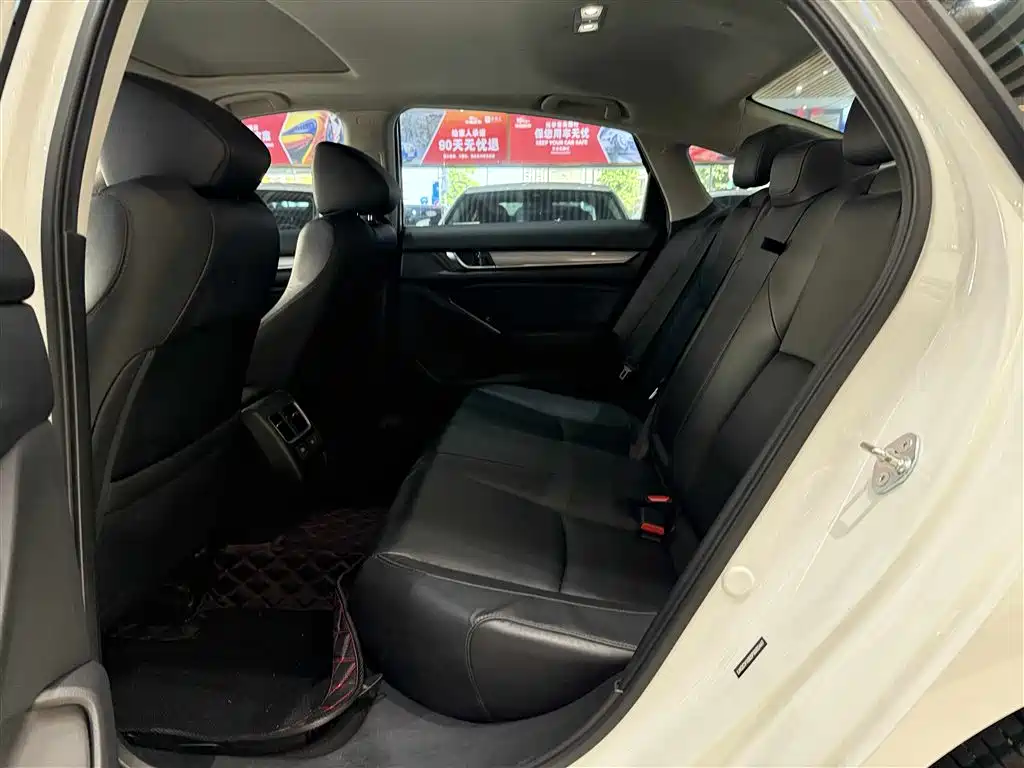 Honda Accord 2022 — фото 14