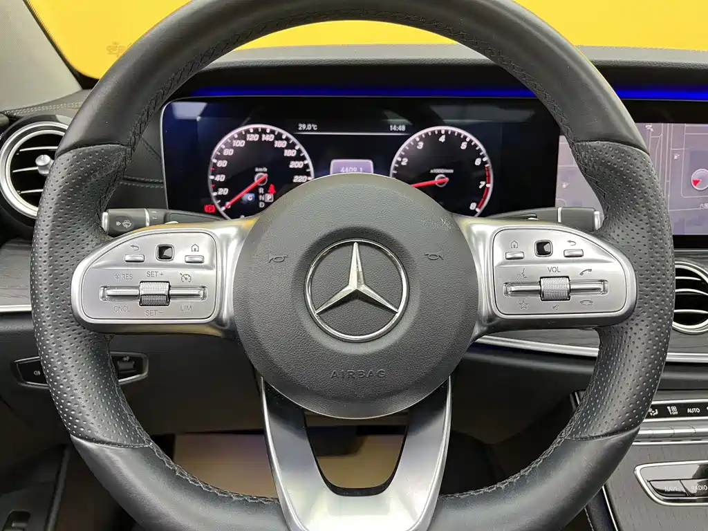 Mercedes-Benz E-Class 2019 — фото 8