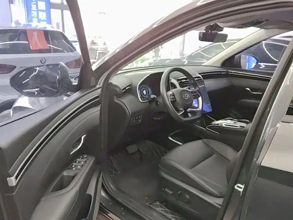 Hyundai Tucson 2024 — фото 16