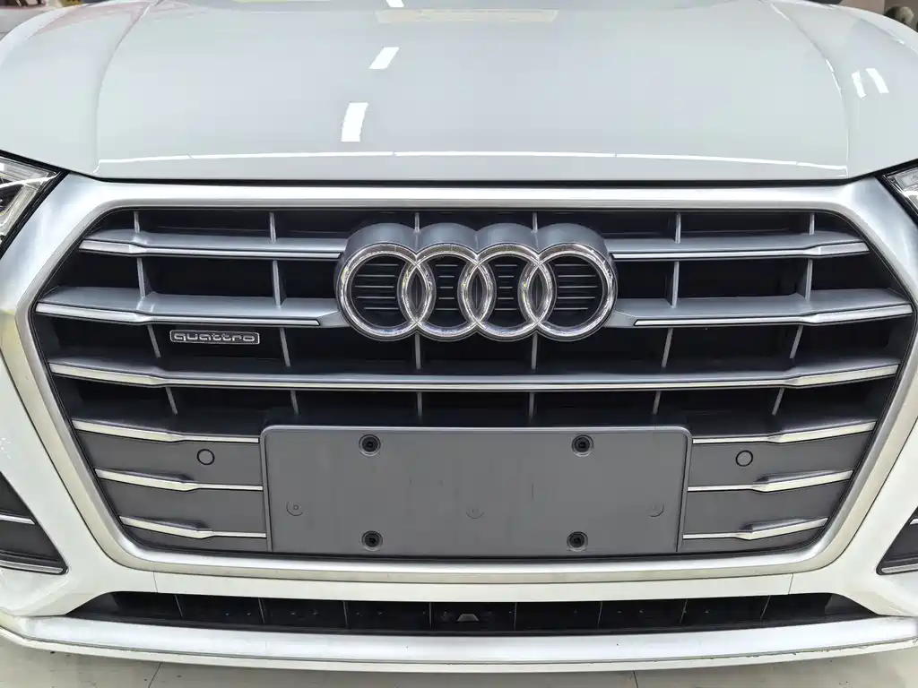 Audi Q5L 2021 — фото 16