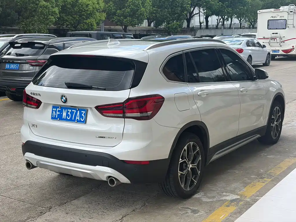 BMW X1 2022 — фото 4