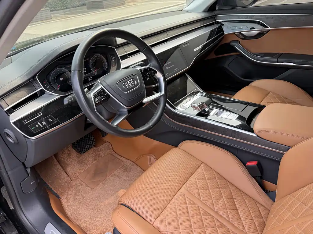 Audi A8 2024