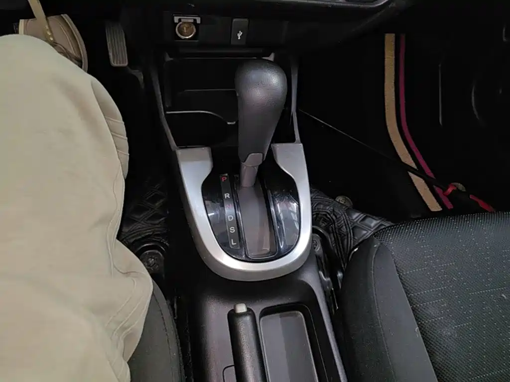 Honda Fit 2017 — фото 14