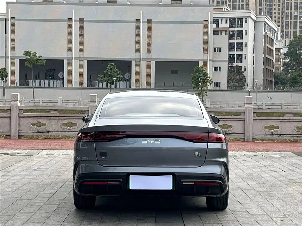 BYD Qin L 2025 — фото 8