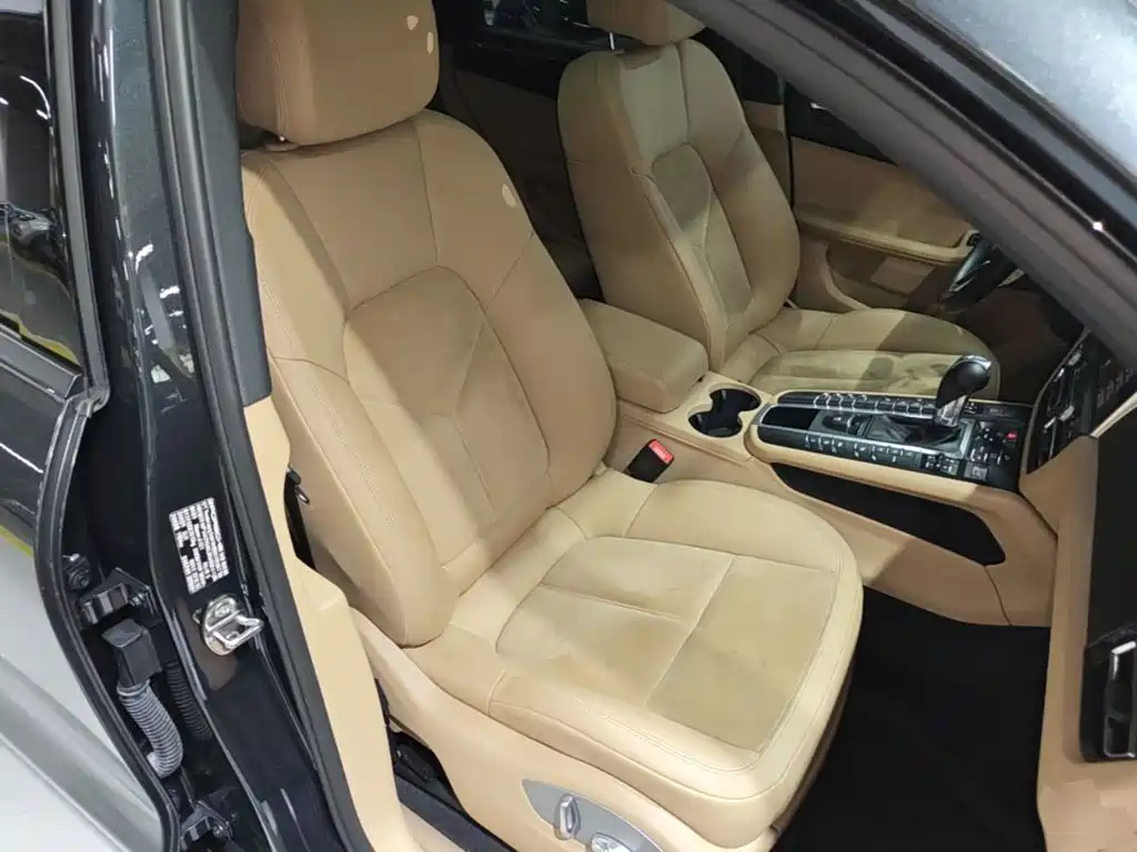 Porsche Macan 2019 — фото 20