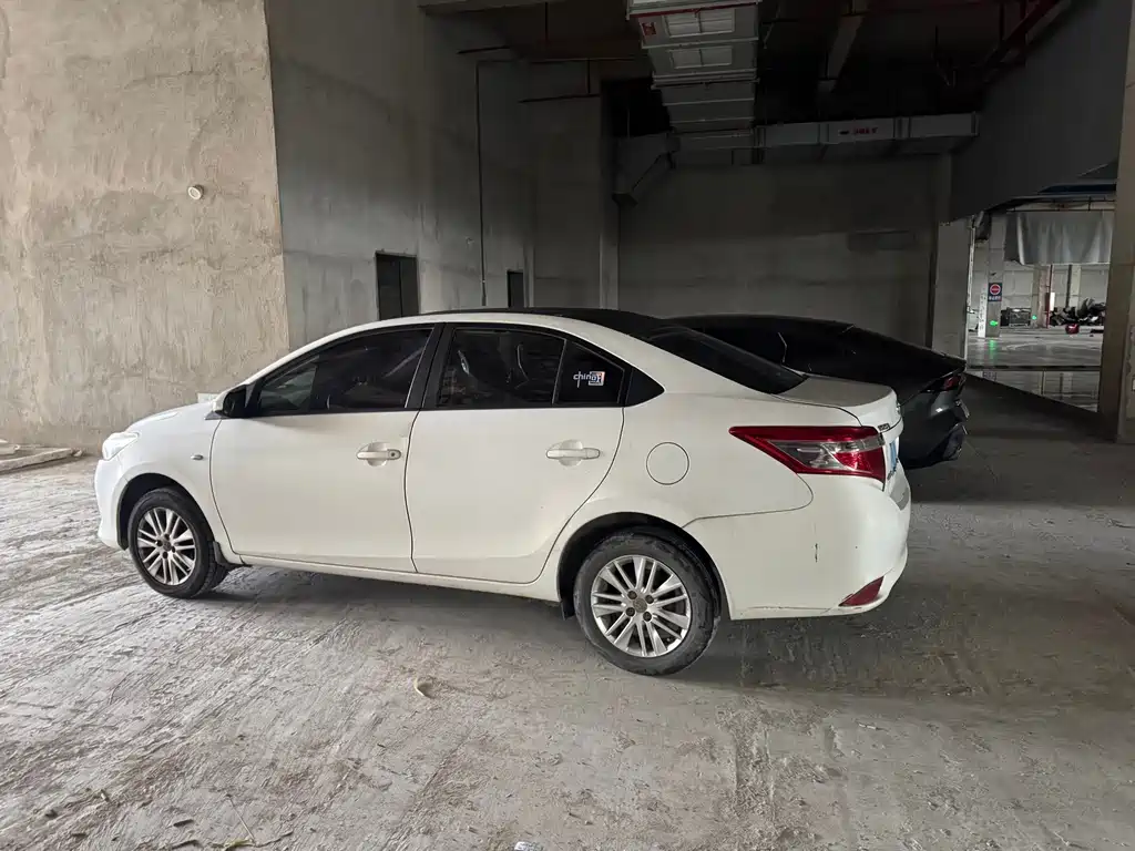 Toyota Vios 2014 — фото 4