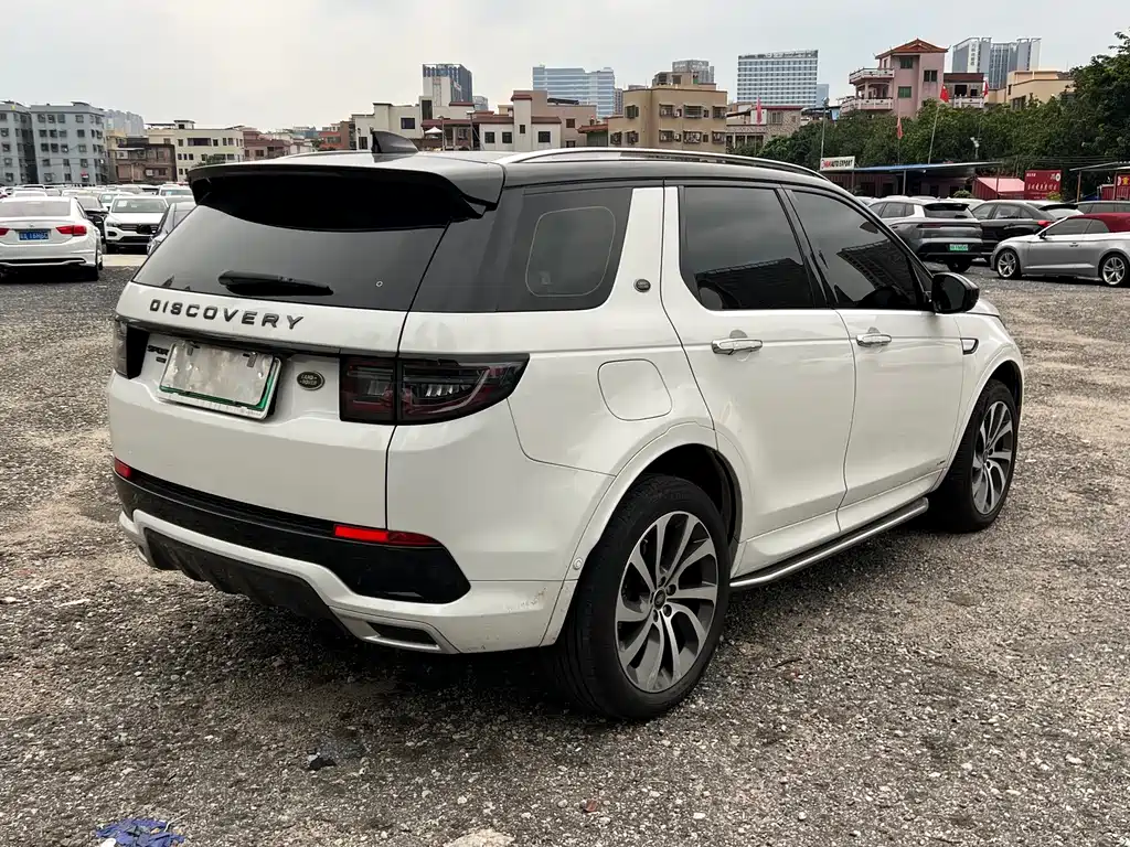 Land Rover Discovery Sport Hybrid 2021