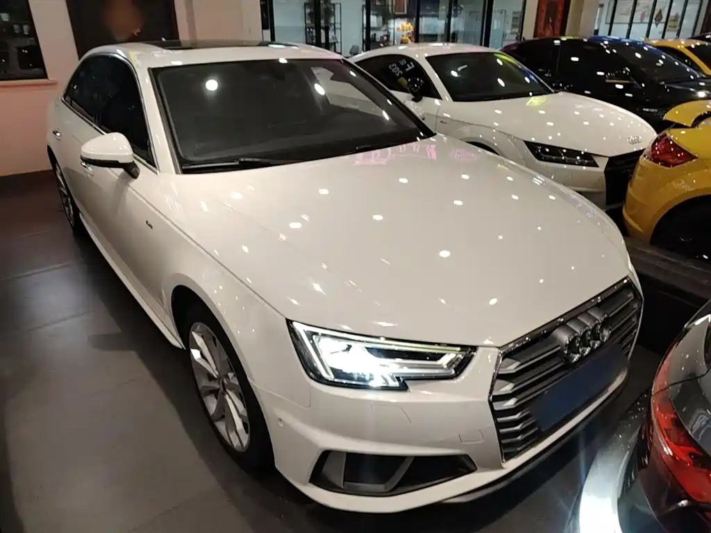 Audi A4L 2019 — фото 4